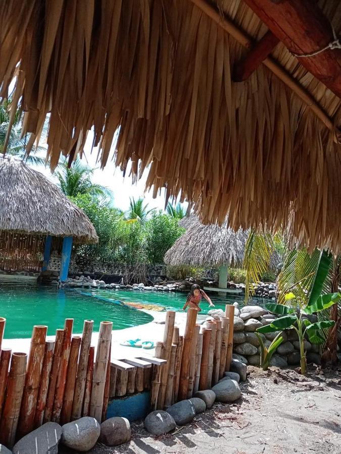 Eco-Hotel Playa Quilombo Лас-Лисас Экстерьер фото