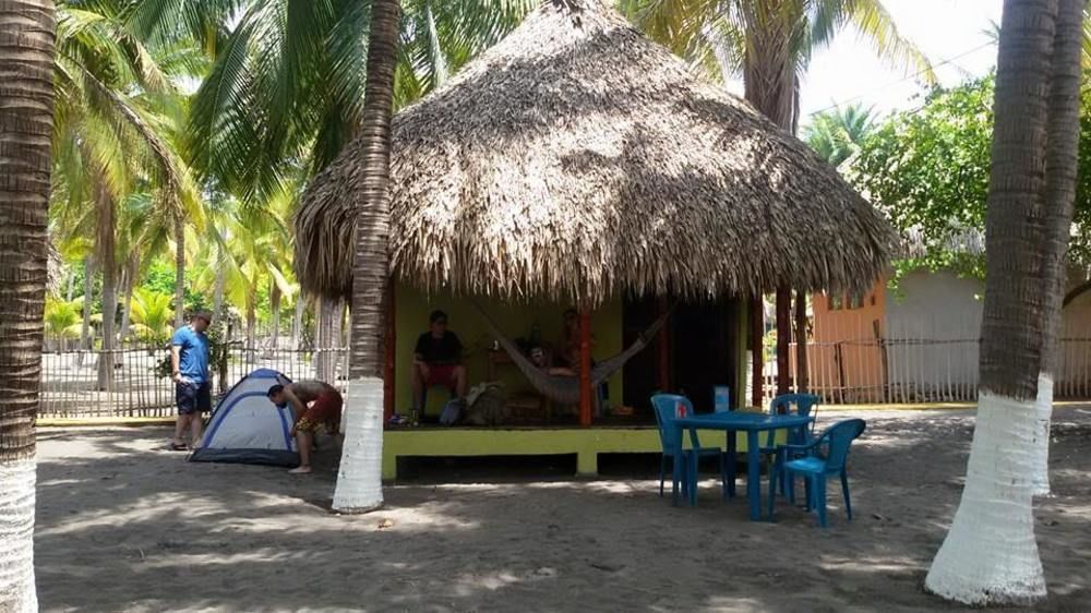 Eco-Hotel Playa Quilombo Лас-Лисас Экстерьер фото