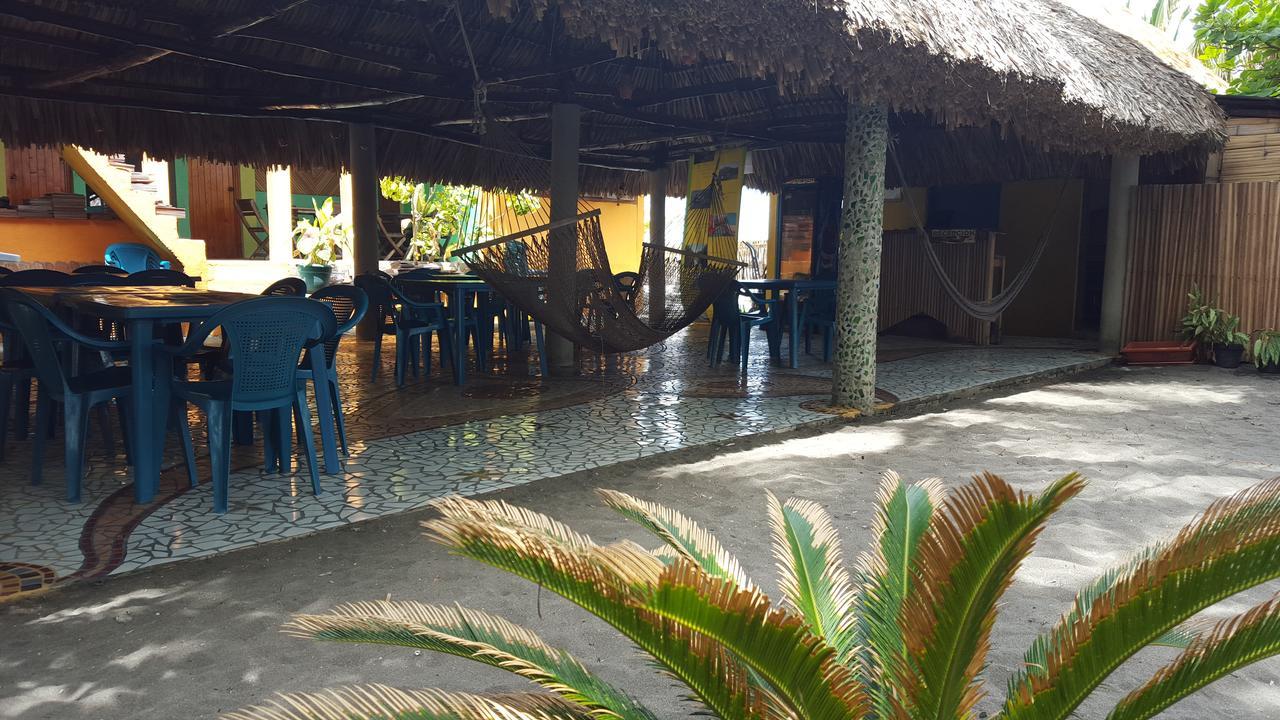Eco-Hotel Playa Quilombo Лас-Лисас Экстерьер фото