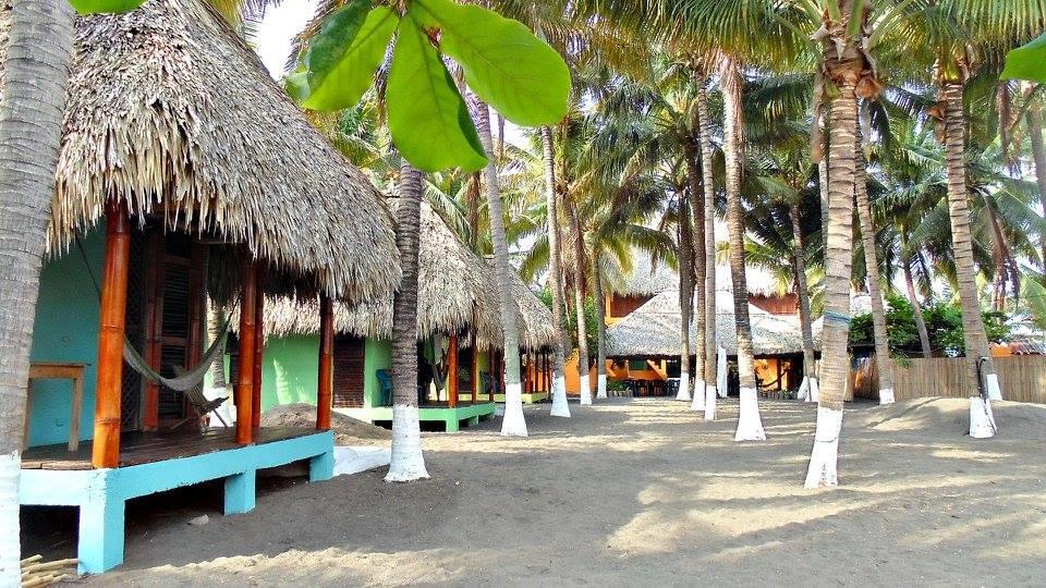 Eco-Hotel Playa Quilombo Лас-Лисас Экстерьер фото