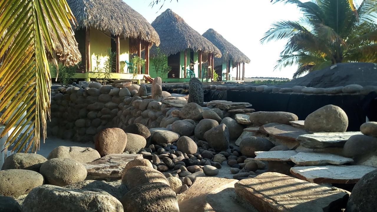 Eco-Hotel Playa Quilombo Лас-Лисас Экстерьер фото