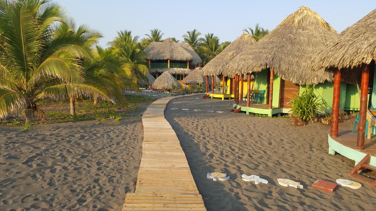 Eco-Hotel Playa Quilombo Лас-Лисас Экстерьер фото