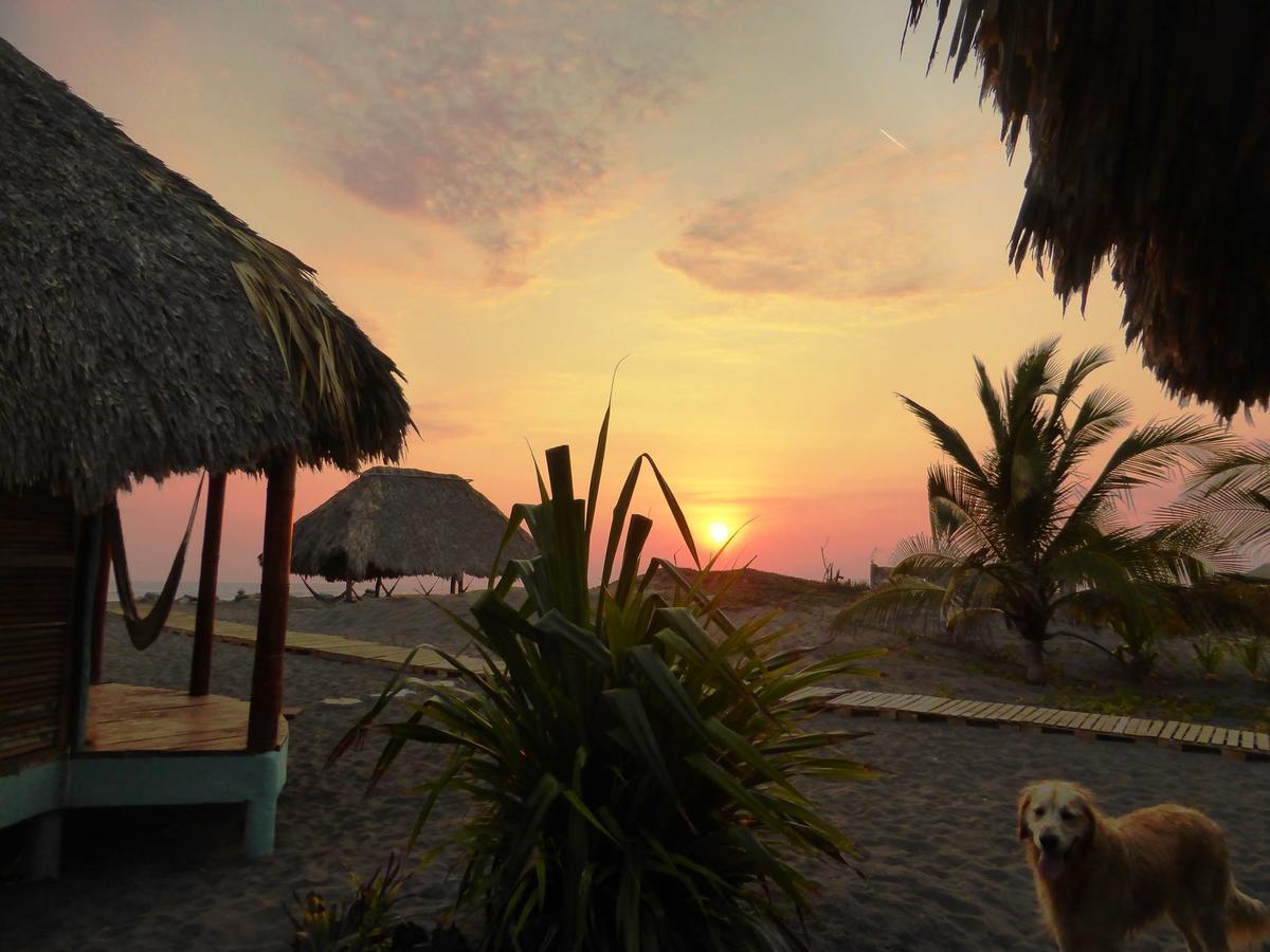 Eco-Hotel Playa Quilombo Лас-Лисас Экстерьер фото