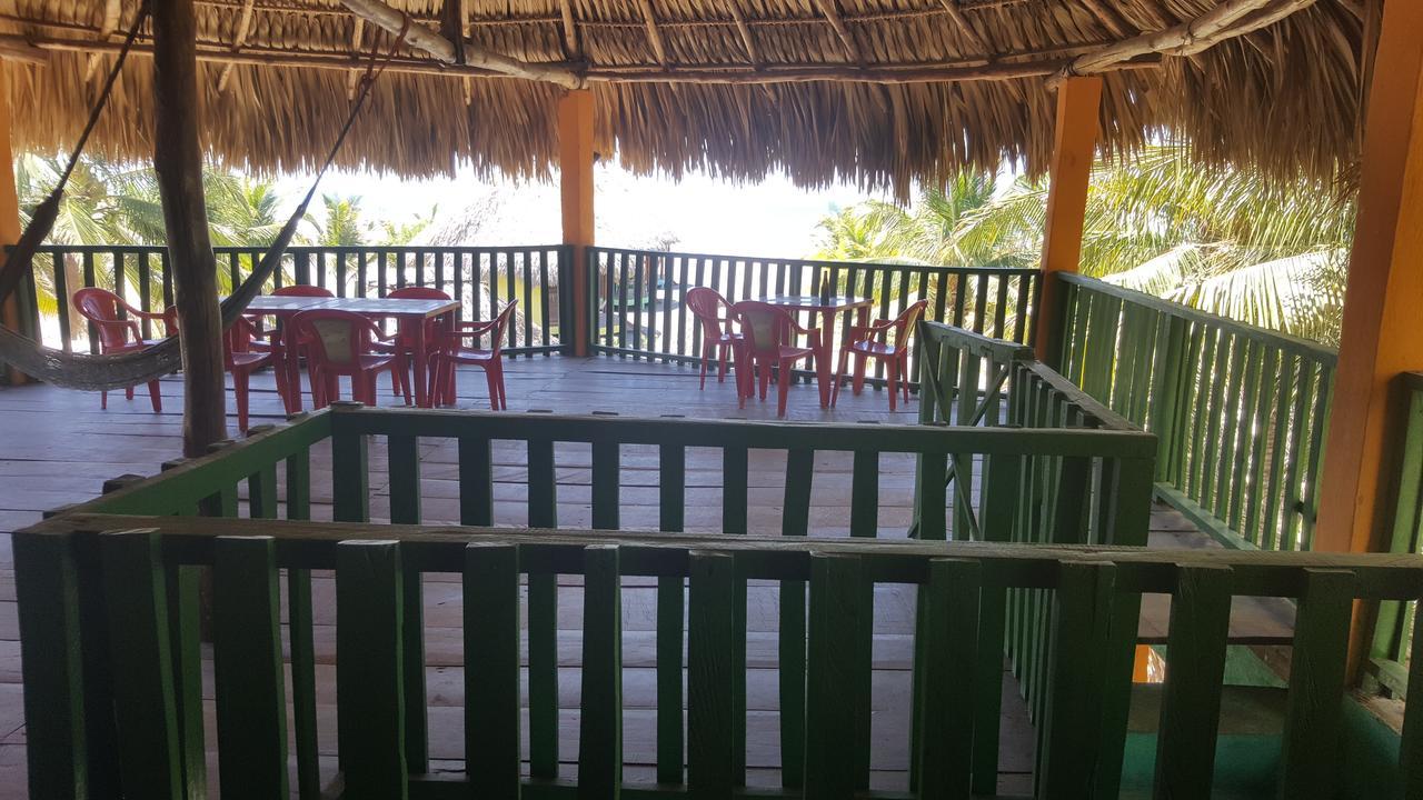 Eco-Hotel Playa Quilombo Лас-Лисас Экстерьер фото