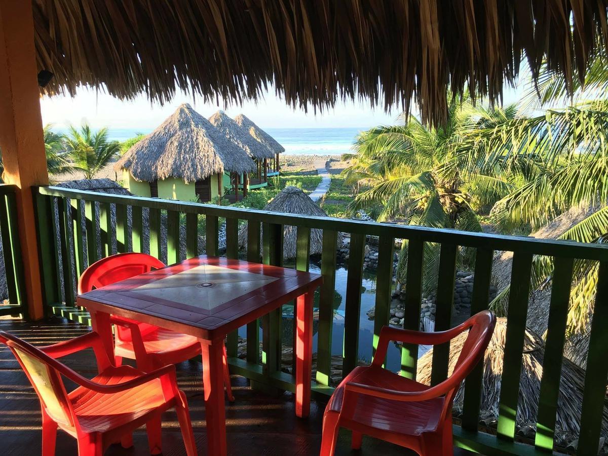 Eco-Hotel Playa Quilombo Лас-Лисас Экстерьер фото