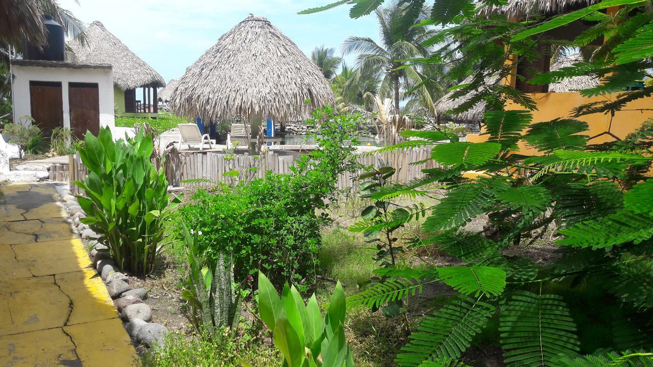 Eco-Hotel Playa Quilombo Лас-Лисас Экстерьер фото